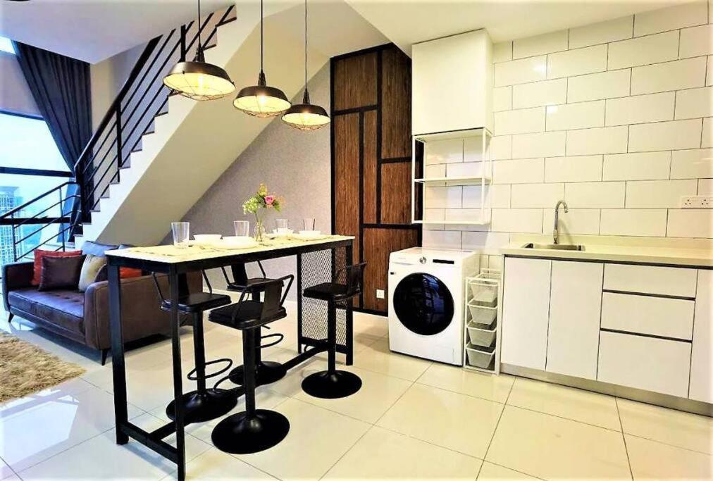 Netflixytb/family6pax/artemkiara Pangsapuri Kuala Lumpur